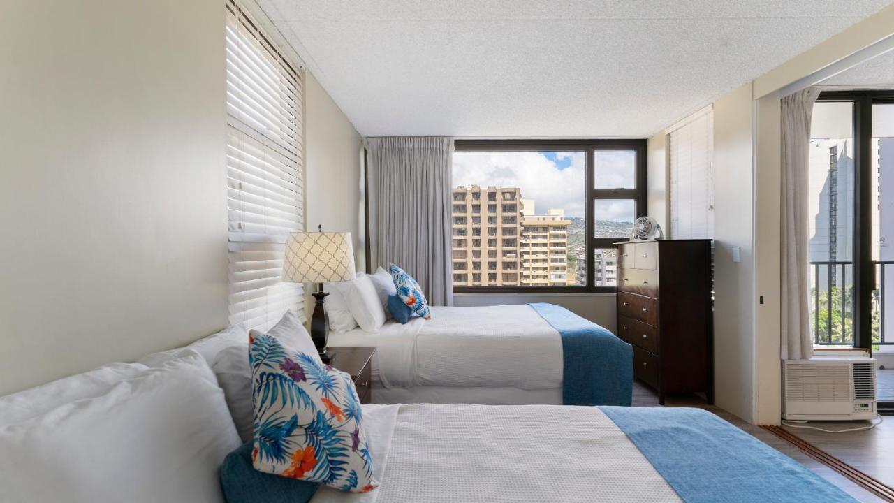 Вилла Waikiki Banyan By Darmic Oahu Номер фото