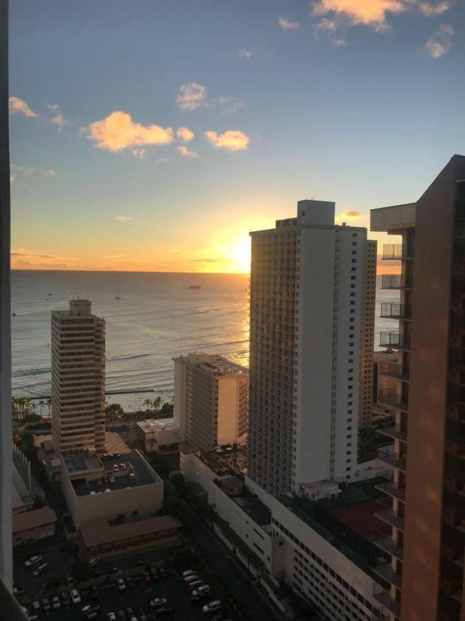 Вилла Waikiki Banyan By Darmic Oahu Экстерьер фото