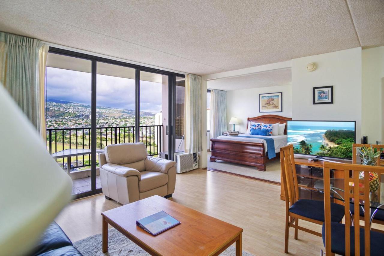 Вилла Waikiki Banyan By Darmic Oahu Номер фото