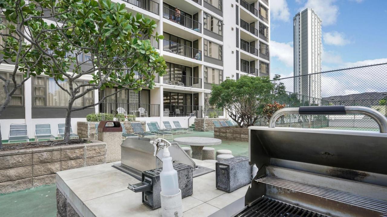 Вилла Waikiki Banyan By Darmic Oahu Экстерьер фото