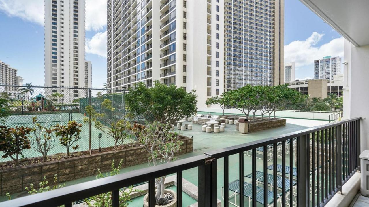 Вилла Waikiki Banyan By Darmic Oahu Экстерьер фото