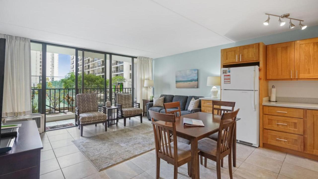 Вилла Waikiki Banyan By Darmic Oahu Экстерьер фото