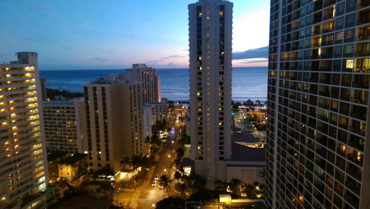 Вилла Waikiki Banyan By Darmic Oahu Экстерьер фото